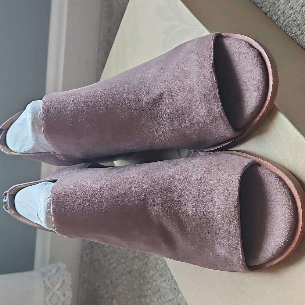 NIB Sofft Carleigh Peep Toe Bootie - Picture 5 of 10
